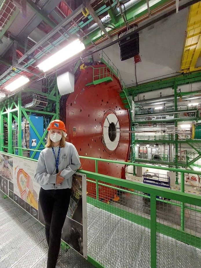 Julie Heyvaert uit Lede liep stage in het CERN in Zwitserland.