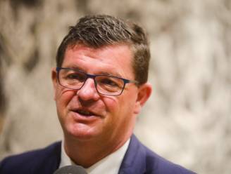 Bart Tommelein blijft toch in de Vlaamse regering tot verkiezingen in mei: “Mijn ontslag als Vlaams minister is niet aan de orde”