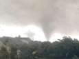 Les images impressionnantes d'une tornade frappant une ville à la frontière belgo-luxembourgeoise