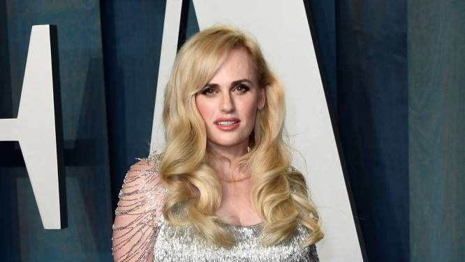Rebel Wilson révèle que son contrat pour “Pitch Perfect” lui interdisait de perdre du poids