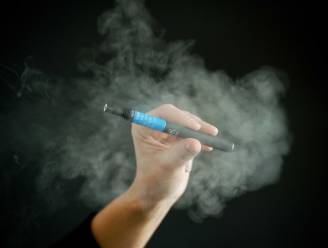 E-sigaret verleidt tieners tot klassieke sigaret