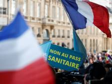 Le Sénat français adopte le projet de loi largement modifié de l’extension du pass sanitaire
