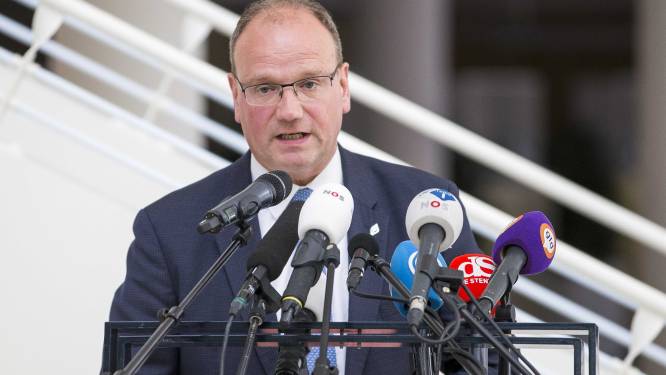 Apeldoornse slachterij Vion zet vanaf morgen touringcars in: ‘Dat is goed, maar te laat’