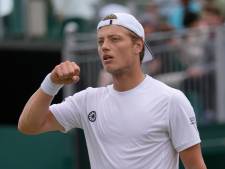 Van Rijthoven zet opmars op Wimbledon voort en wacht mogelijk gedroomde clash met Djokovic