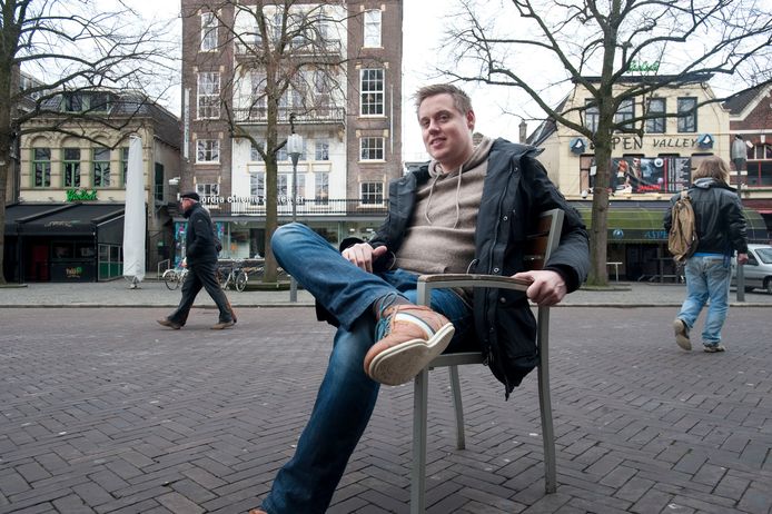 Lijsttrekker Laurens van der Velde van PvdA Enschede