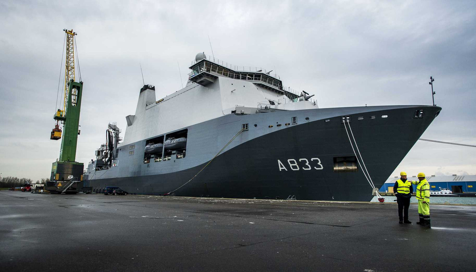 Kapitein Karel Doorman 'Goed gevoel om met kerst hulp te brengen