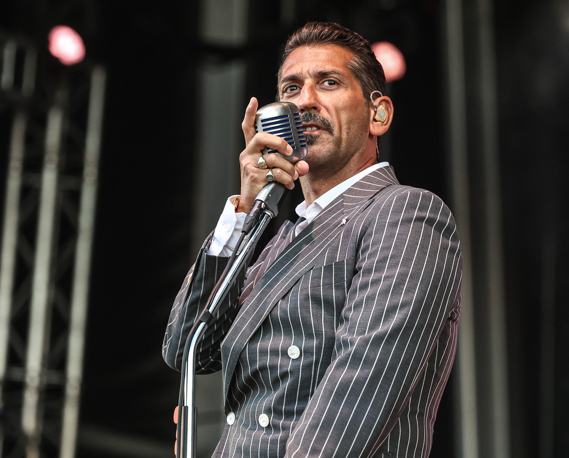 Danny Vera moet Wim Sonneveld deze