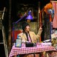 De poppenkastpoppen moeten worden bevrijd in deze satire (5+) van De Toneelmakerij ★★★☆☆