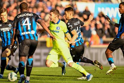 KIJK. Referee Department over penaltyfase AA Gent: “Strafschop kon, maar VAR-interventie niet nodig”