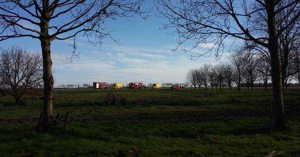 Auto vliegt uit de bocht in Noordgouwe