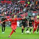 AZ dankzij beslissende strafschop Meerdink naar halve finales