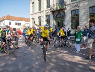 Pelgrimstocht van Laarne naar Compostella vertrokken voor goeie doelen