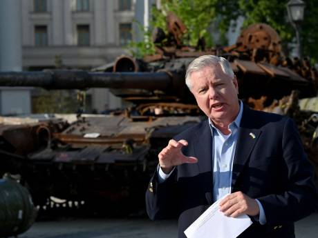 Rusland start strafzaak tegen Amerikaanse senator die Oekraïnegeld het ‘best bestede geld ooit’ noemde