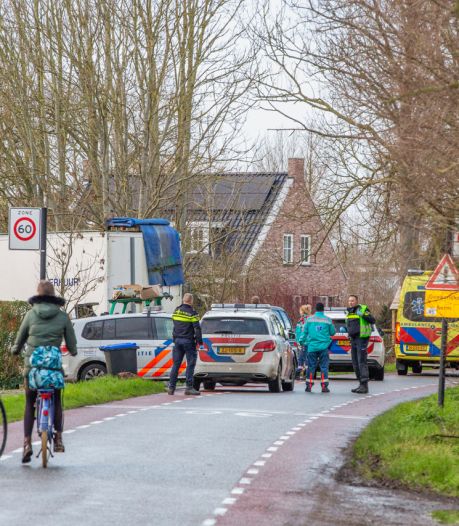Overleden persoon gevonden in huis in Breukelen; politie doet onderzoek