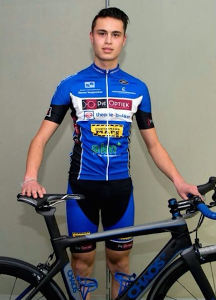 Aiko Van Nuffel (17) kwam zaterdag ten val tijdens een kort ritje met zijn koersfiets.
