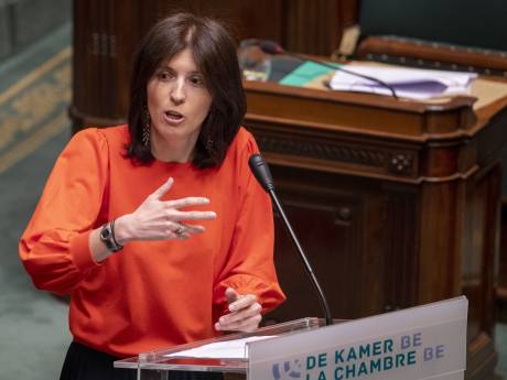 Alexia Bertrand donne aux banques jusqu'à fin juin pour relever leurs taux sur les comptes d’épargne