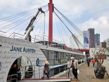 Riviercruises in de lift: file varen in Rotterdam