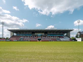 Huur eens... een voetbalstadion af: “De heilige grasmat van Moeskroen is beschikbaar voor allerlei activiteiten”