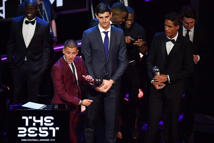 Hazard vorig jaar in september op de FIFA Football Awards met Kanté en Courtois.