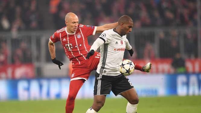 Bayern München walst over tiental Besiktas heen en is bijna kwartfinalist