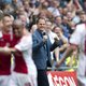 De Boer wil wel blijven: 'Kampioen worden verveelt niet'