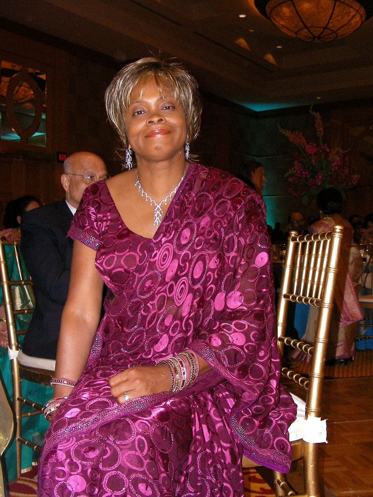 Kan ons bewustzijn buiten ons lichaam bestaan? Ontmoet Bina48, de mens ...