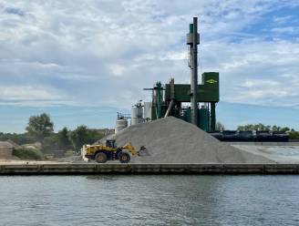 Omstreden asfaltcentrale Colas Noord neemt maatregelen om geurhinder te beperken: productie wordt stelselmatig hervat