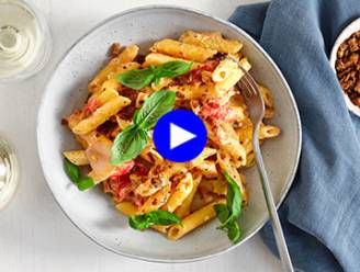 TikTok-hype die ook écht lekker is: pasta met feta en tomaten uit de oven