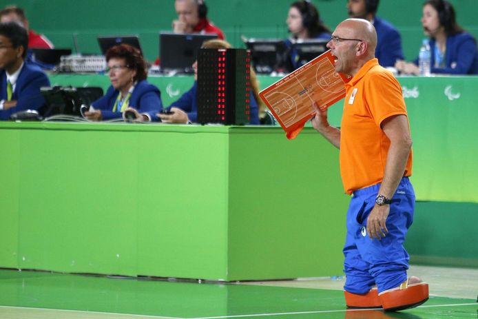 Coach Gertjan van der Linden tijdens de Paralympische Spelen van 2016 in Rio.