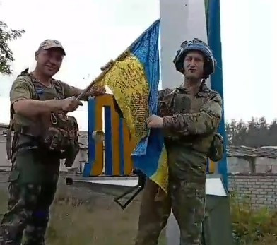 Les soldats ukrainiens sont “entrés” samedi dans la ville de Lyman.