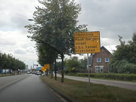Verkeerschaos in Hengelo: ‘Neem de fiets!’