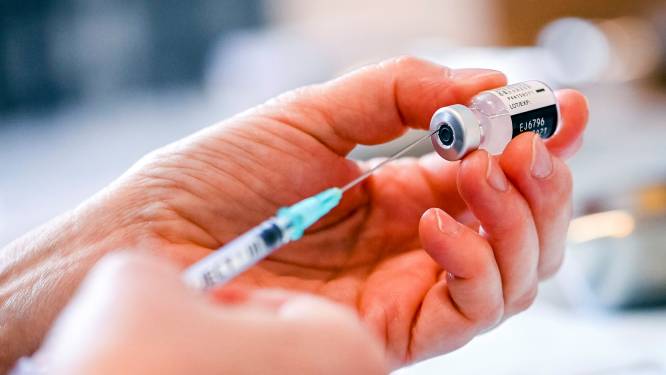 Quel bilan pour les premières vaccinations en Belgique?