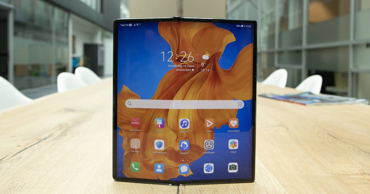 Madeliefje Oh Regelmatig De opvouwbare telefoon van Huawei: geen aanrader, maar wel revolutionair |  Tech | AD.nl
