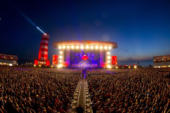Bløf treedt op tijdens de 10e editie van Concert at Sea. ANP KIPPA PAUL BERGEN