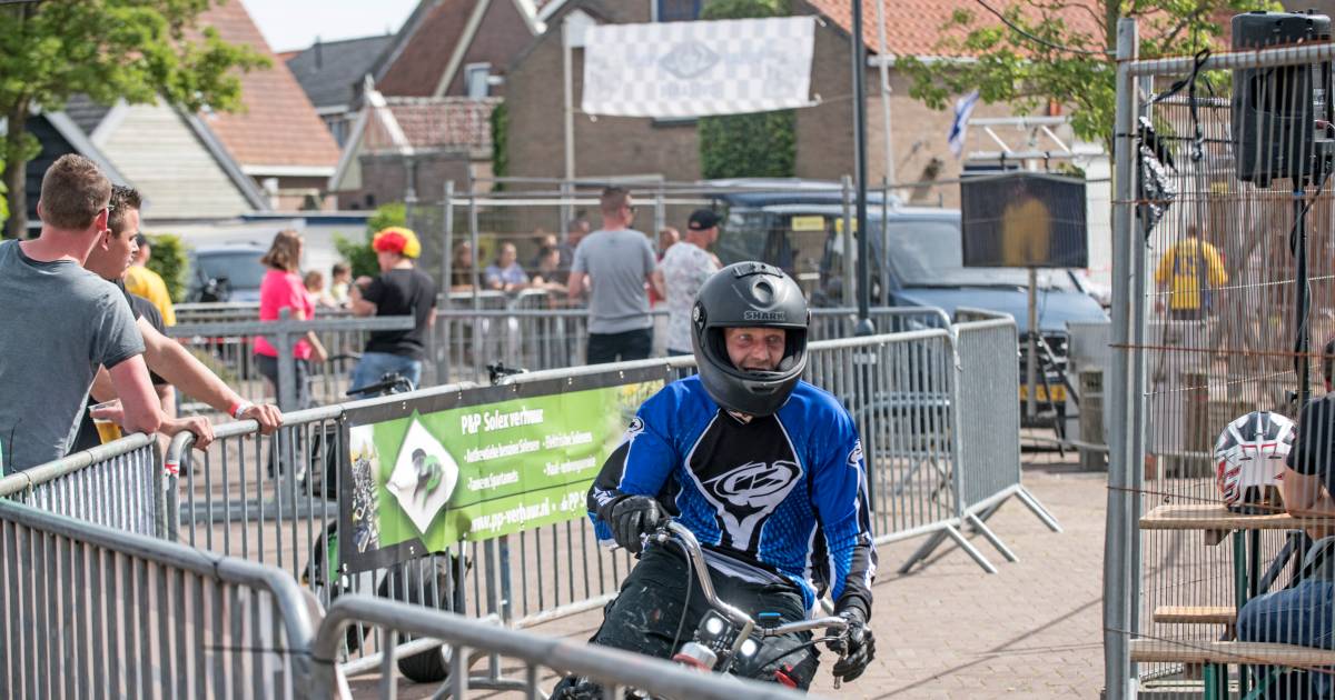 Solexrace in Ovezande: zes uur lang geknetter rondom de kerk