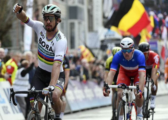 Sagan was overtuigend de beste in Gent-Wevelgem. "Hij is écht goed", zegt Benoot.