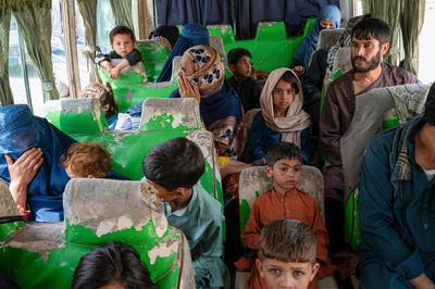 Honderden ontheemde Afghanen kunnen terugkeren naar provincies van herkomst