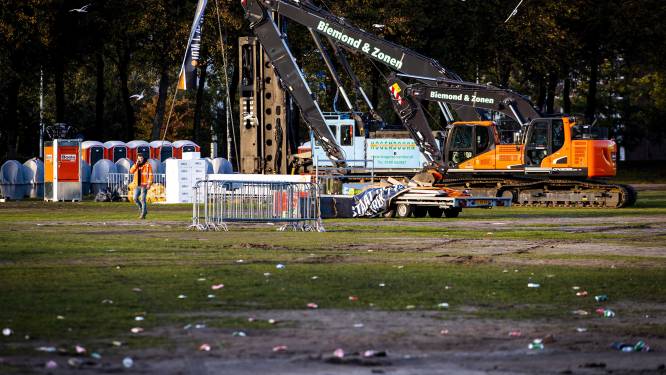 Bouwers gaan beschadigd Malieveld herstellen