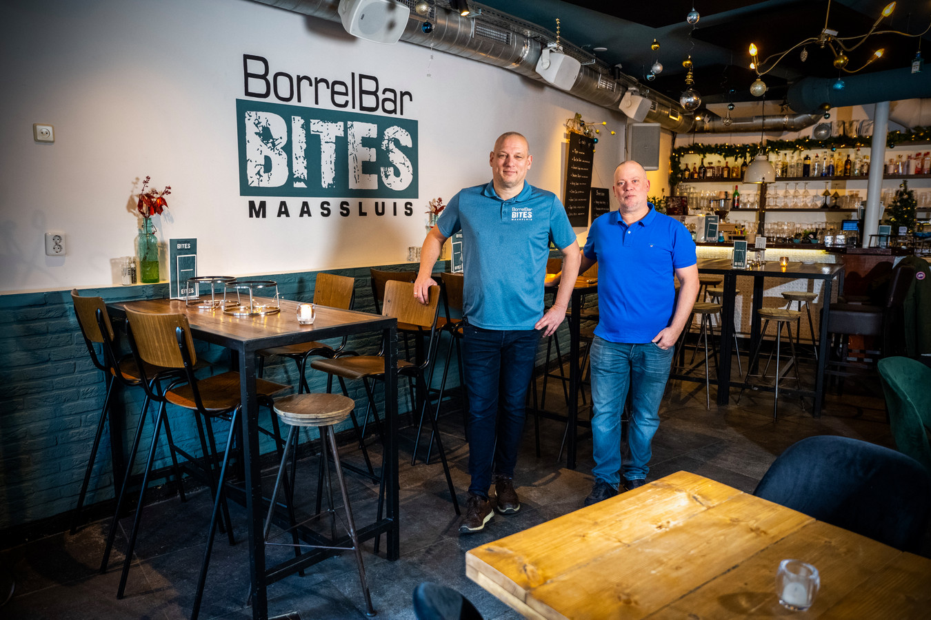 Borrel Bar Bites is levendig en leuk, het eten kan hier en daar een