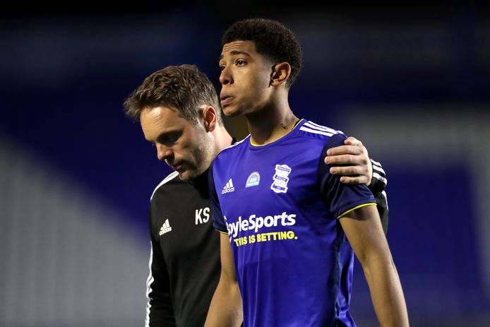 Jude Bellingham in tranen na zijn laatste wedstrijd voor Birmingham City.