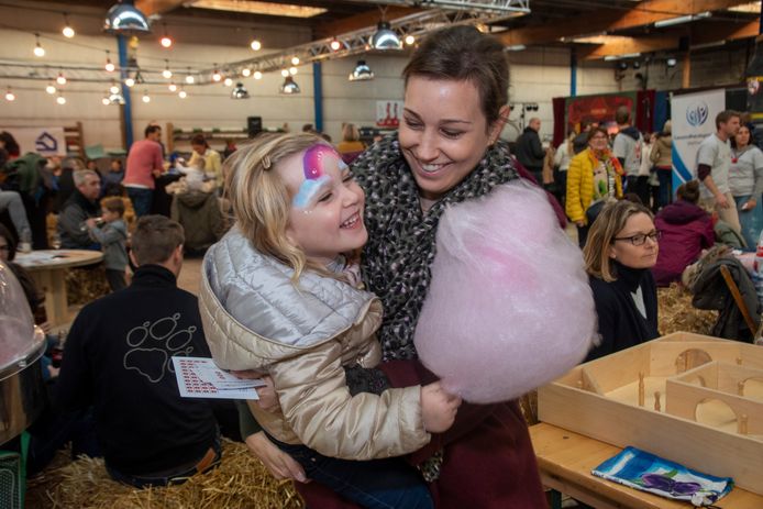 Winterfair voor Rode Neuzen met kermis, poppenkast en heel veel sfeer.