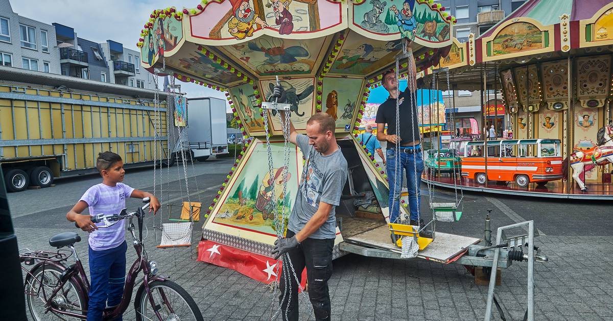 Stadhuisplein omgetoverd tot kermis Veghel Uden, Veghel e.o. bd.nl