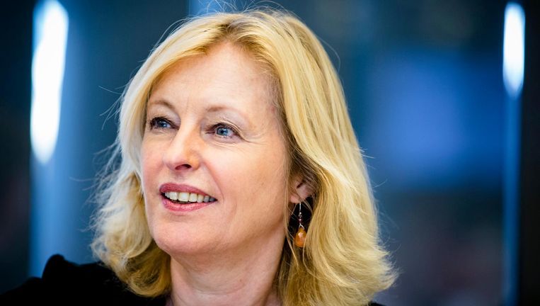 Minister Jet Bussemaker zwicht voor de forse druk uit de Tweede Kamer. Beeld ANP