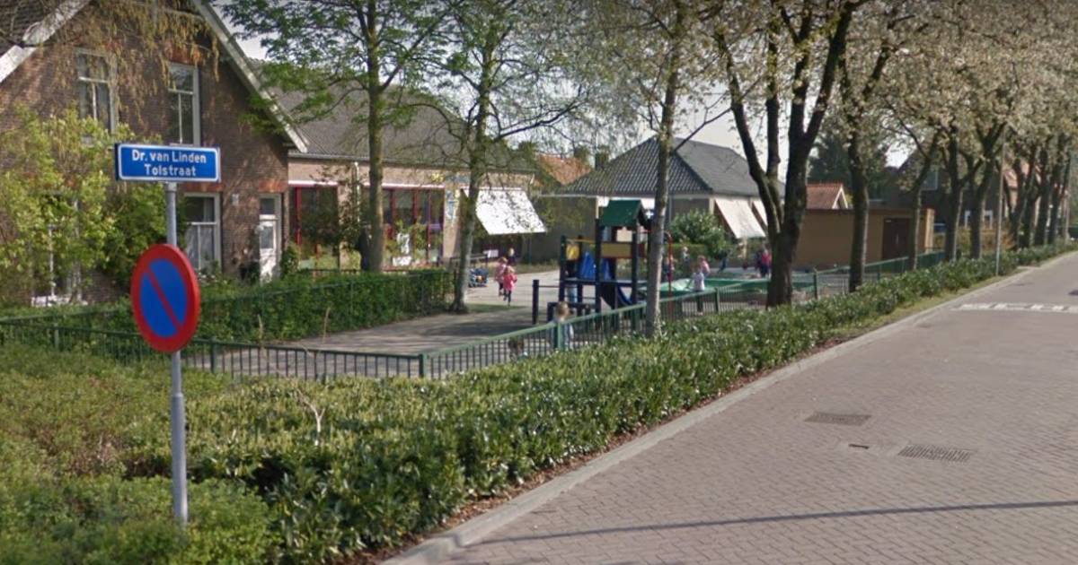 Mogelijk woningen in oude pand Het Tweespan in Schelluinen