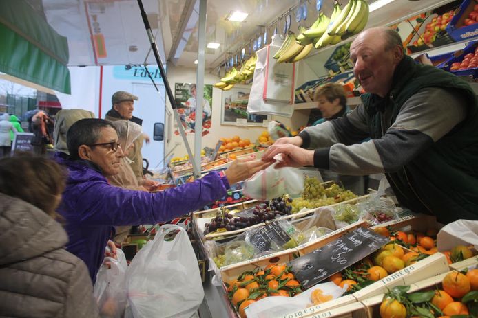 Geen wekelijkse marktdag in Izegem op Kerst en Nieuw.
