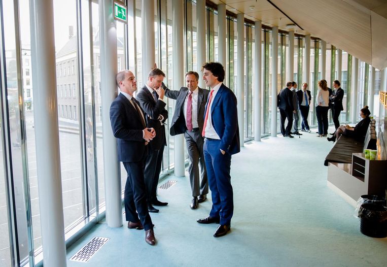 V.l.n.r. Diederik Samsom (PvdA), Halbe Zijlstra (VVD), Alexander Pechtold (D66) en Jesse Klaver (Groenlinks). Beeld anp