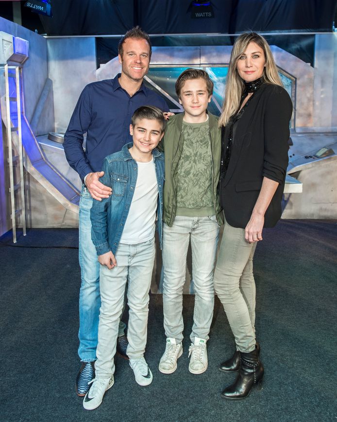 Baba Yega, film, premiere

Debby Pfaff met haar gezin partner Nicolas en kinderen zoon zonen - Keano en Liam