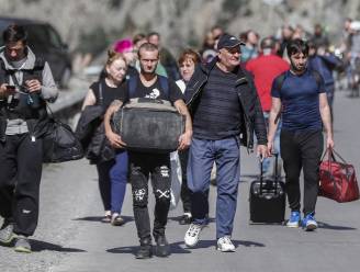 Russen die proberen te vluchten naar Georgië worden opgewacht aan de grens door rekruteringscentrum leger