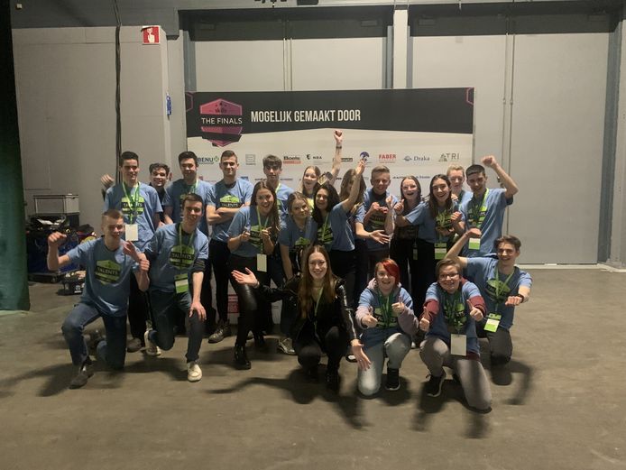 Het team met vmbo-leerlingen van het Lodewijk College, het Calvijn College en RGO Beroepencampus.