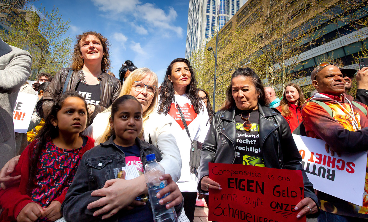 Kristi Rongen tijdens een steunmanifestatie voor toeslagenouders en kinderen. Beeld Bart Hoogveld